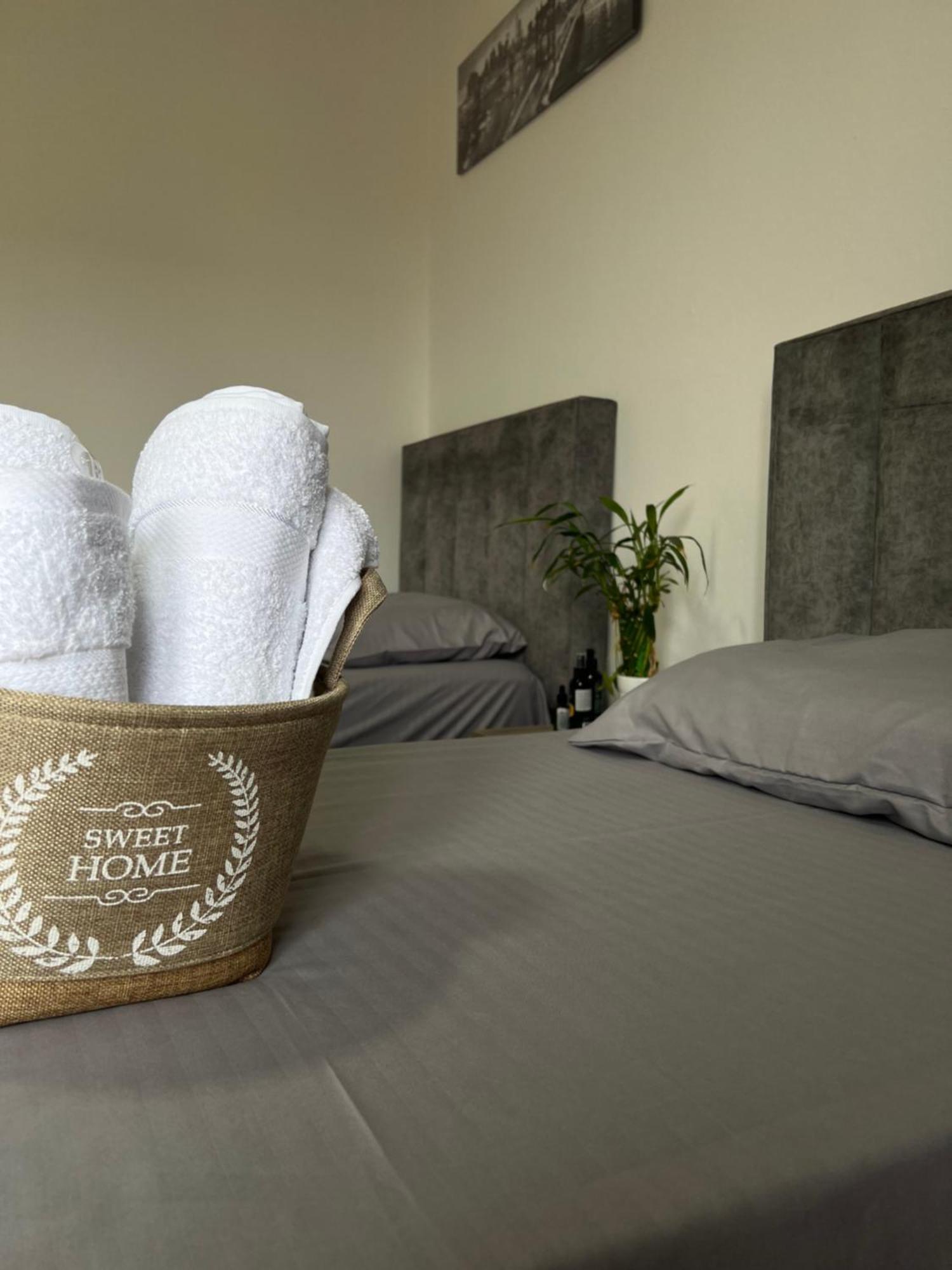 Hostel By Fenix Tiran Dış mekan fotoğraf